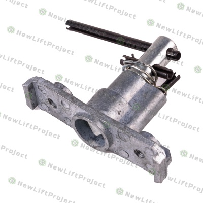 Устройство отпорное (ключевина замка) двери шахты левый/правый 3215.05.5M62 Selcom