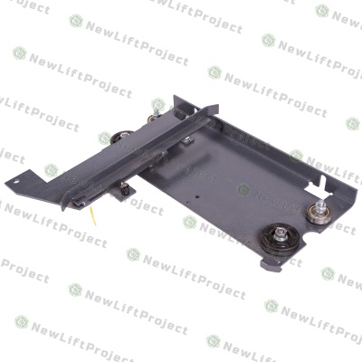 Каретка дверей кабины правая проем 1000мм Q=1000кг 830.03.10.030 КМЗ